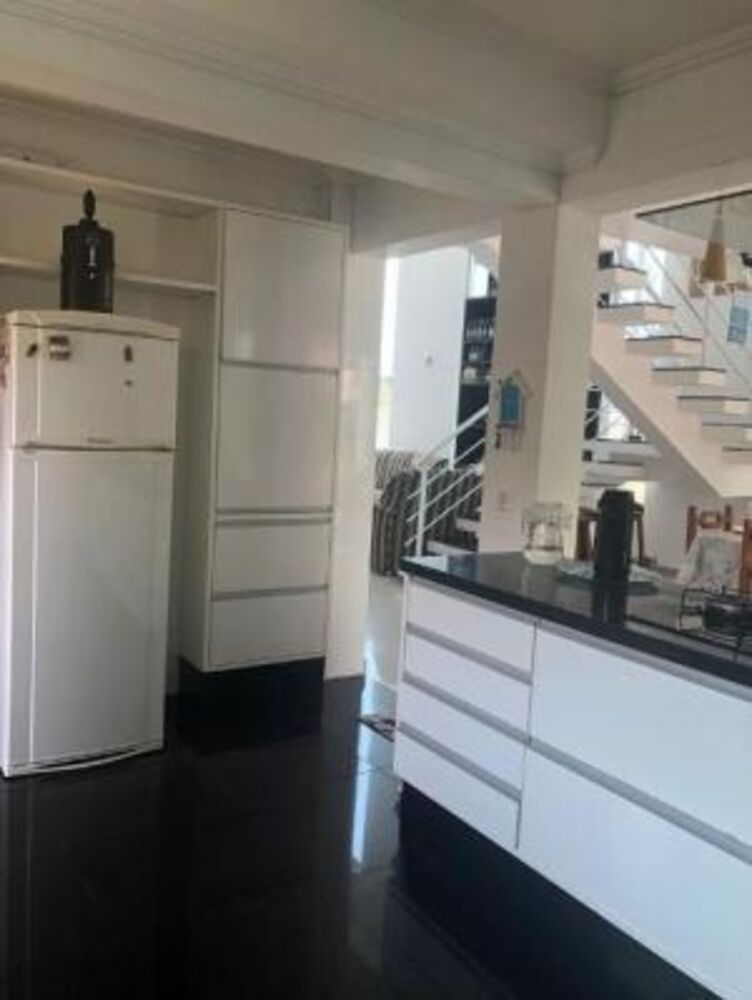 Casa, 4 quartos, 210 m² - Foto 8