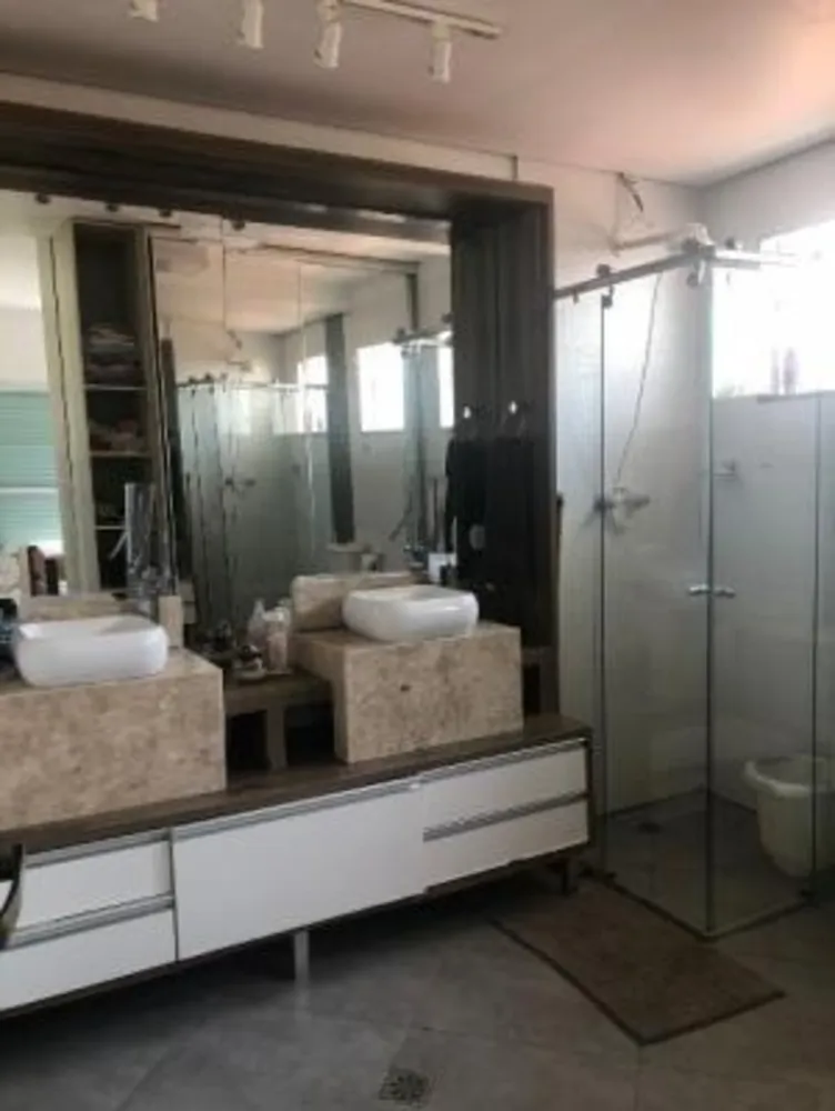 Casa, 4 quartos, 210 m² - Foto 2