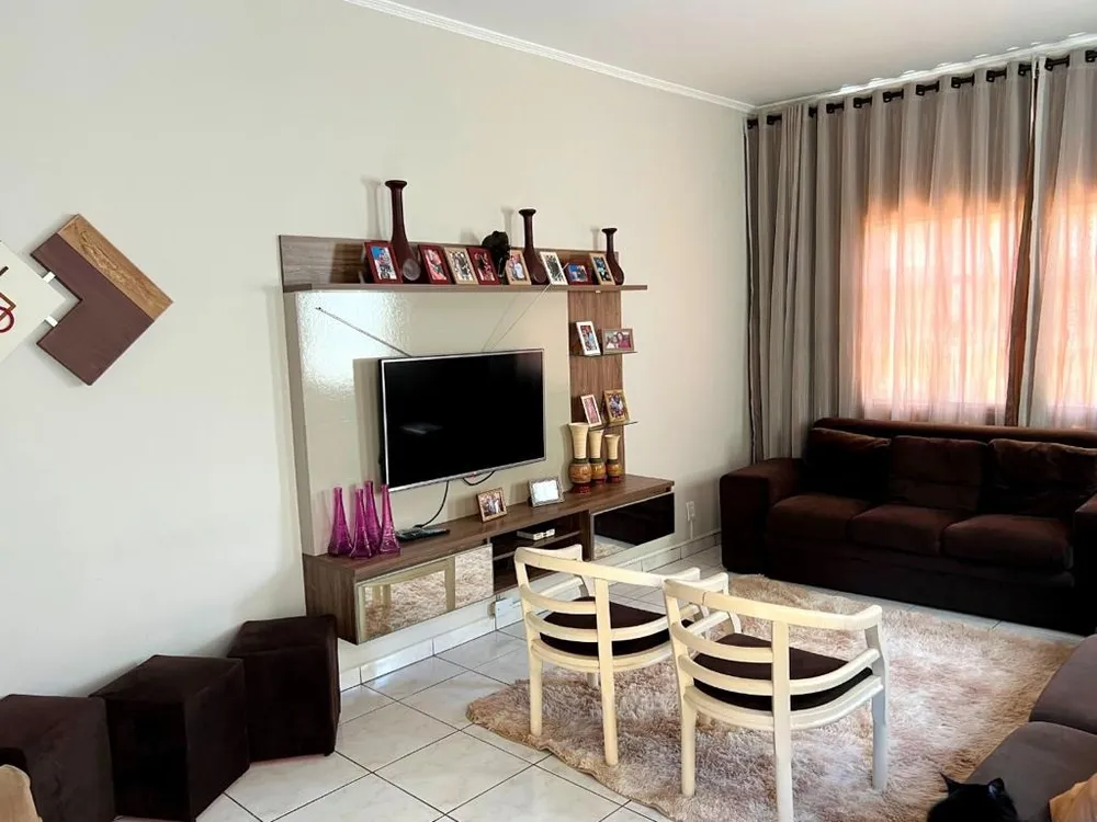 Casa, 4 quartos, 270 m² - Foto 6