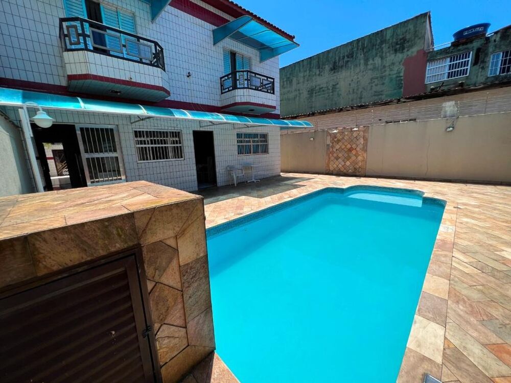 Casa, 4 quartos, 270 m² - Foto 1