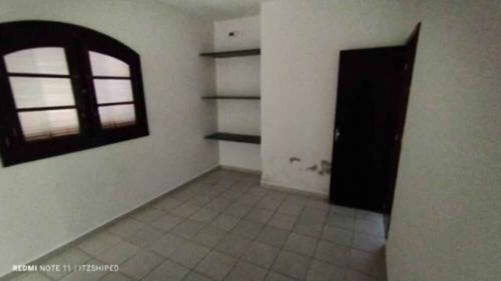 Casa, 2 quartos, 200 m² - Foto 1