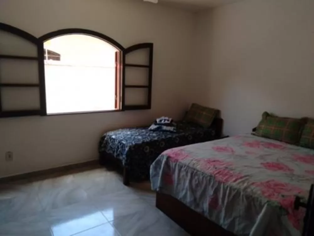 Casa, 5 quartos, 319 m² - Foto 1