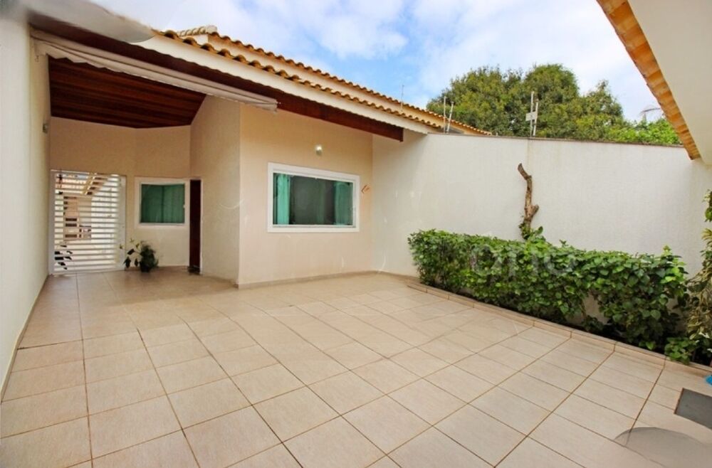 Casa à venda com 3 quartos - Foto 1