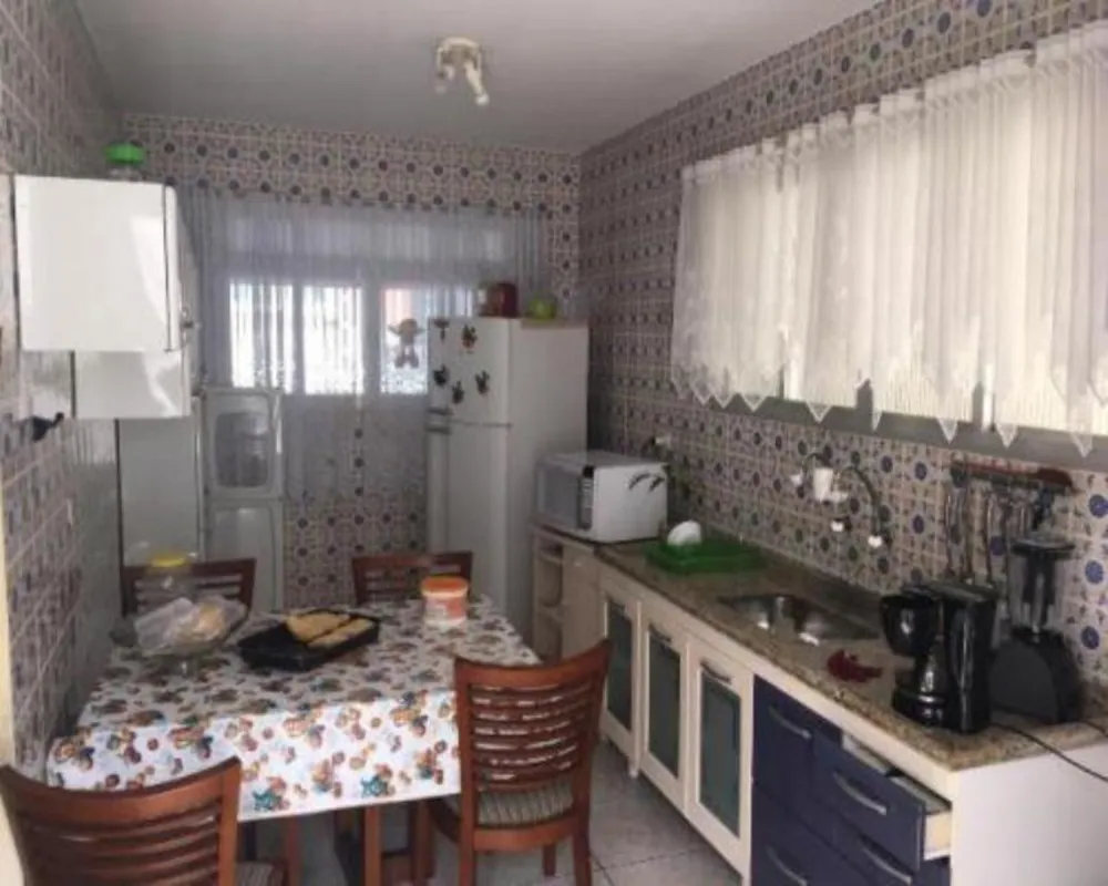 Casa, 3 quartos, 239 m² - Foto 3