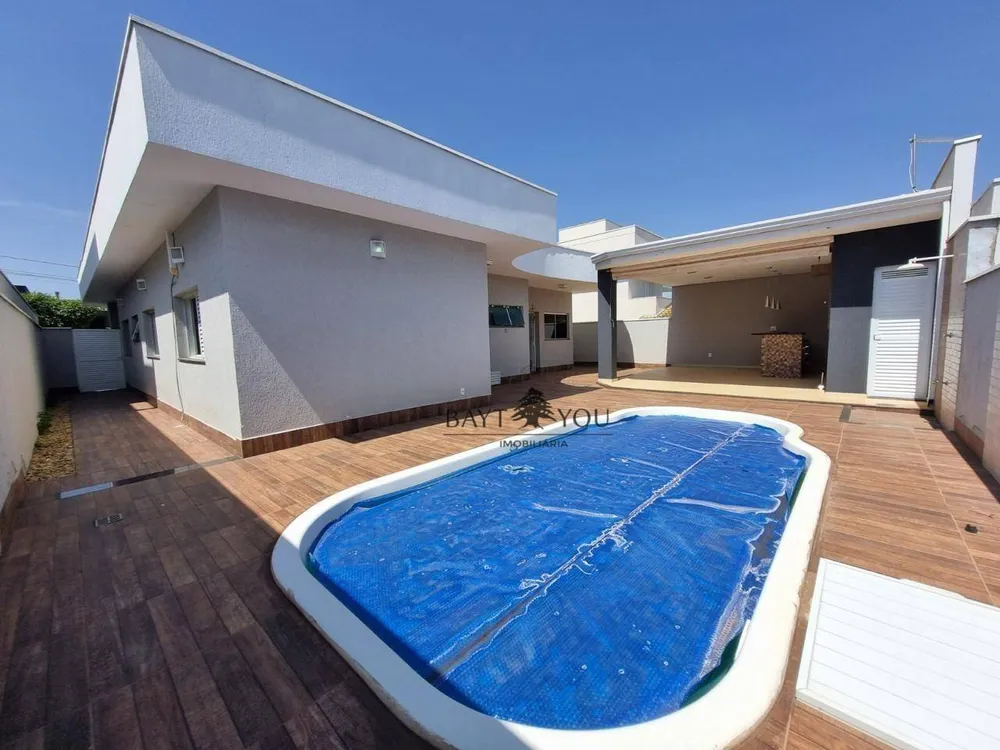 Casa, 3 quartos, 253 m² - Foto 1