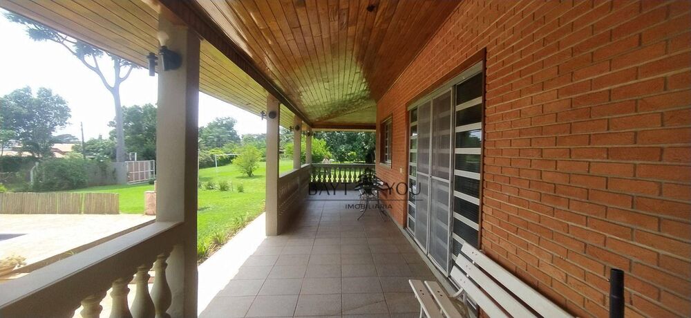 Chácara à venda com 4 quartos, 400m² - Foto 2