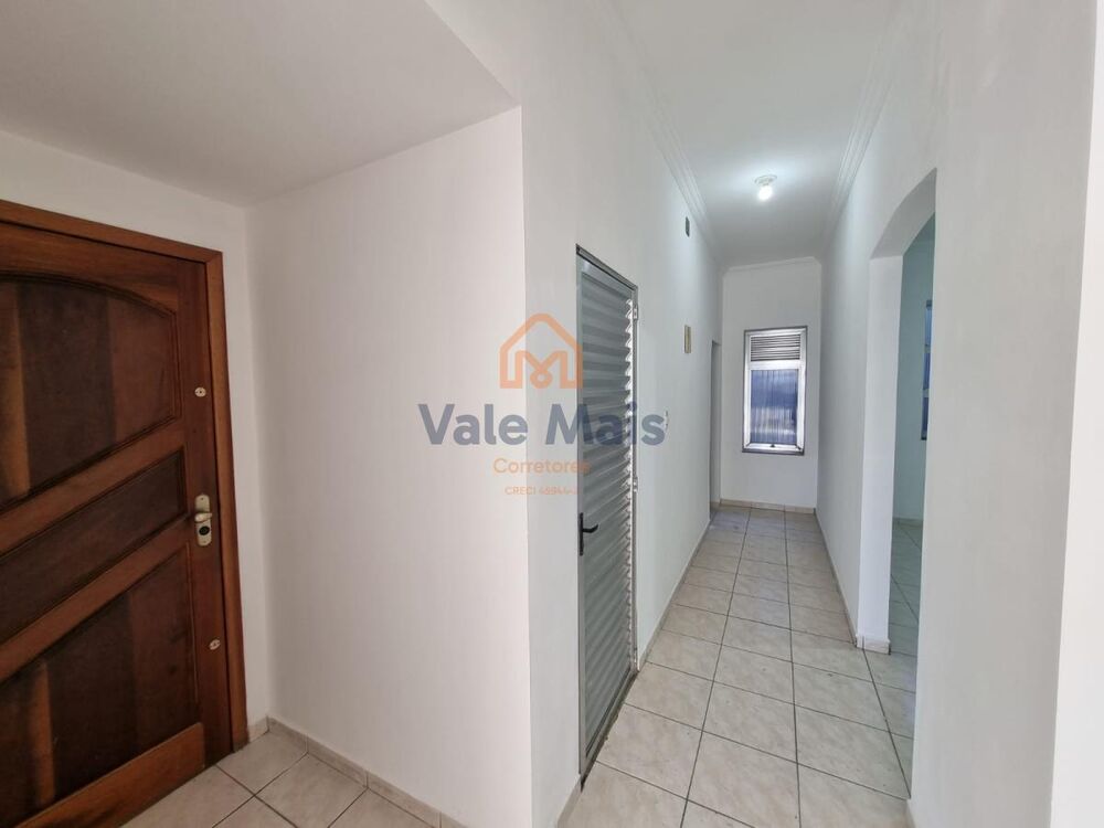 Apartamento para alugar com 3 quartos, 121m² - Foto 4