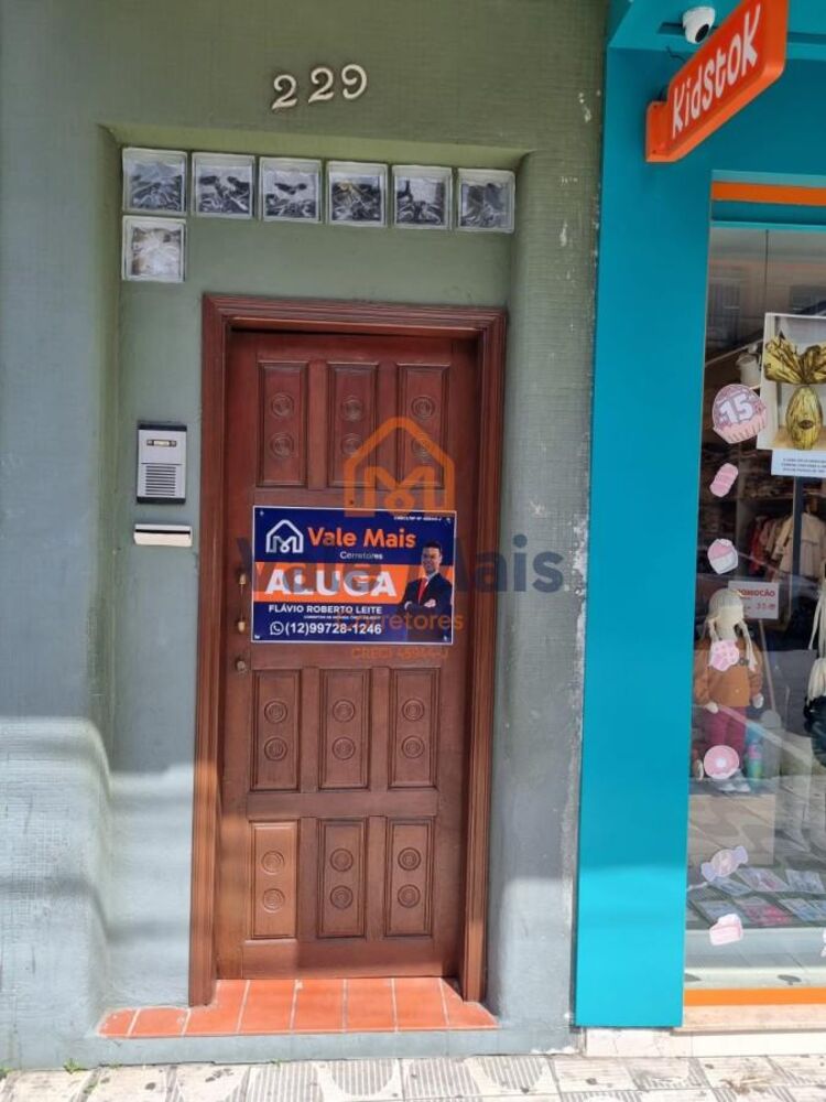 Apartamento para alugar com 3 quartos, 121m² - Foto 3