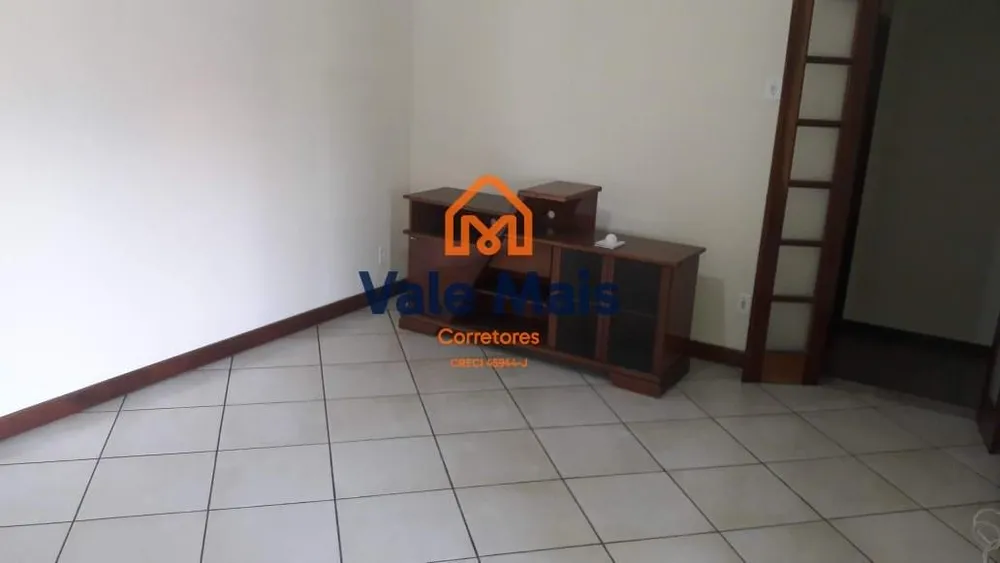 Casa, 3 quartos, 200 m² - Foto 2