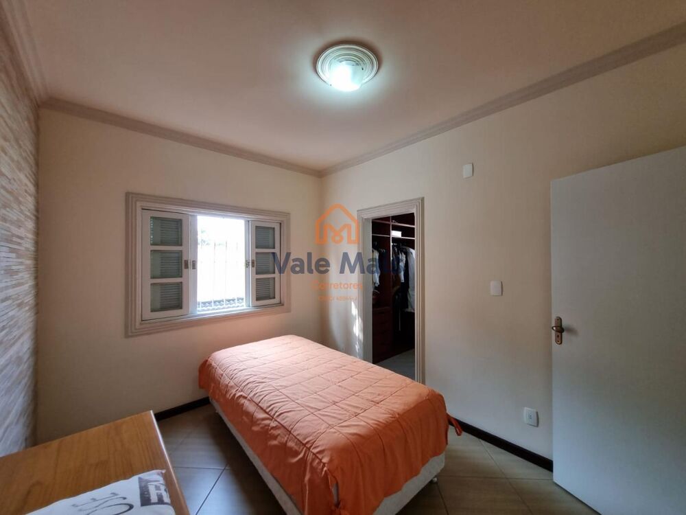 Casa, 3 quartos, 243 m² - Foto 14