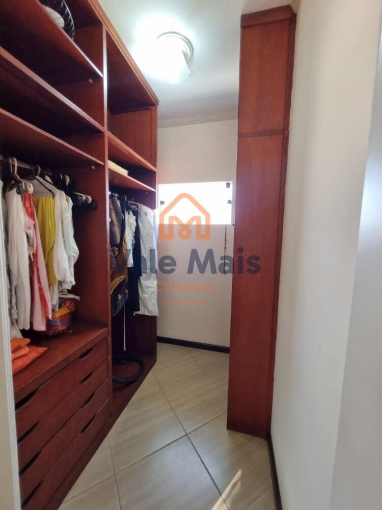 Casa, 3 quartos, 243 m² - Foto 15