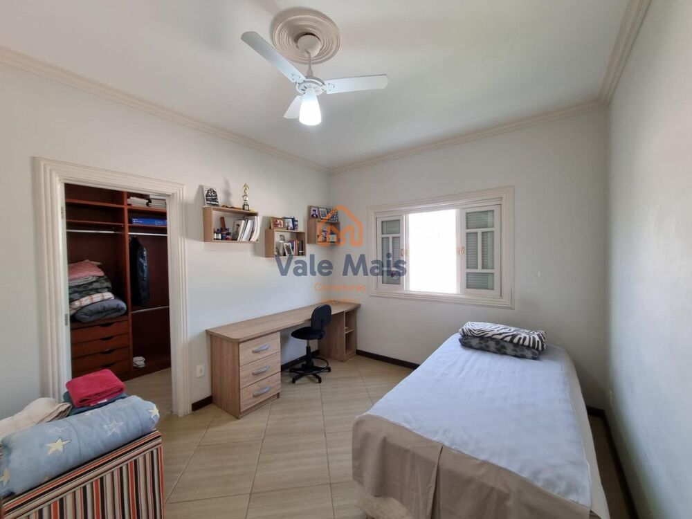 Casa, 3 quartos, 243 m² - Foto 16