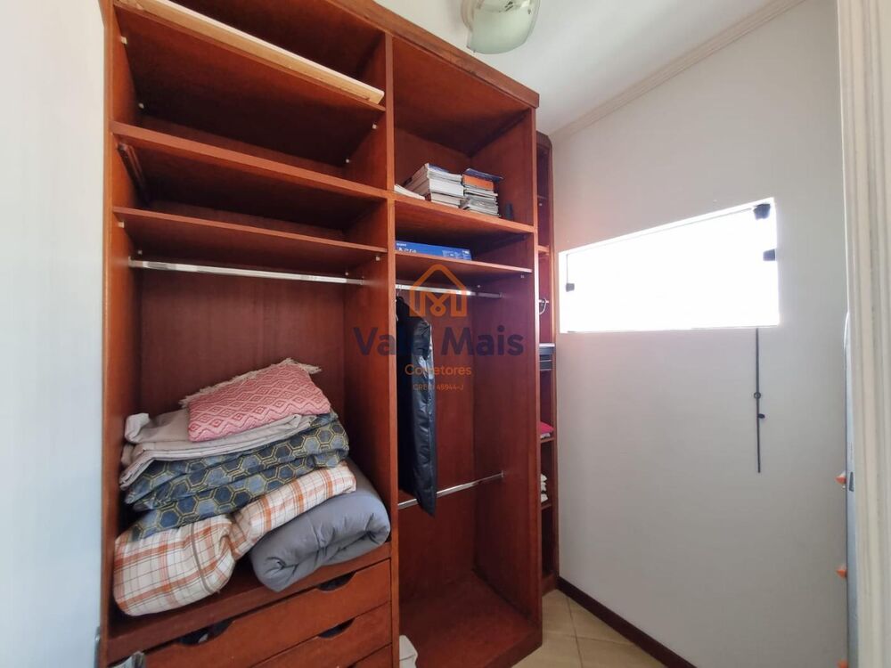 Casa, 3 quartos, 243 m² - Foto 17