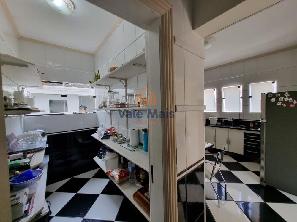 Casa, 3 quartos, 243 m² - Foto 7