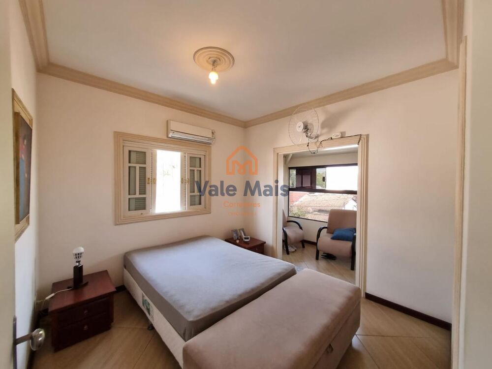 Casa, 3 quartos, 243 m² - Foto 8