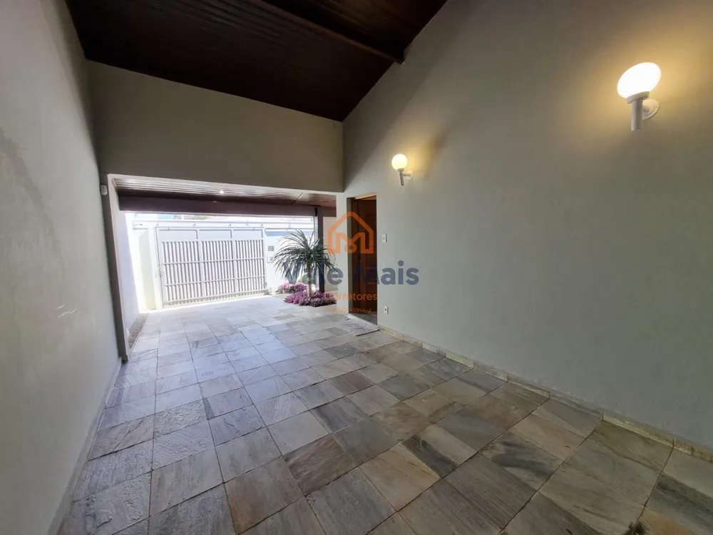 Casa, 3 quartos, 197 m² - Foto 2