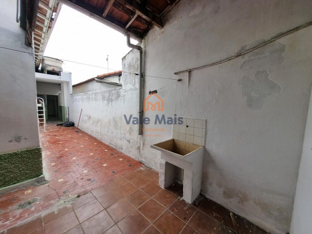 Casa para alugar com 2 quartos, 174m² - Foto 13
