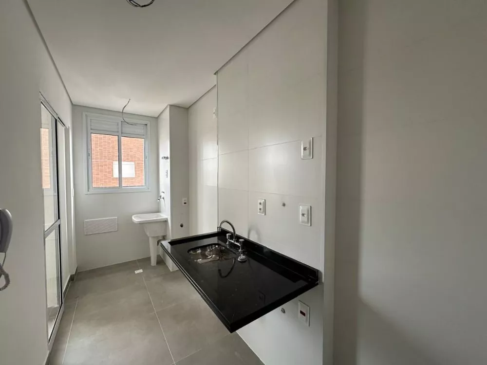 Apartamento à venda com 2 quartos, 69m² - Foto 7