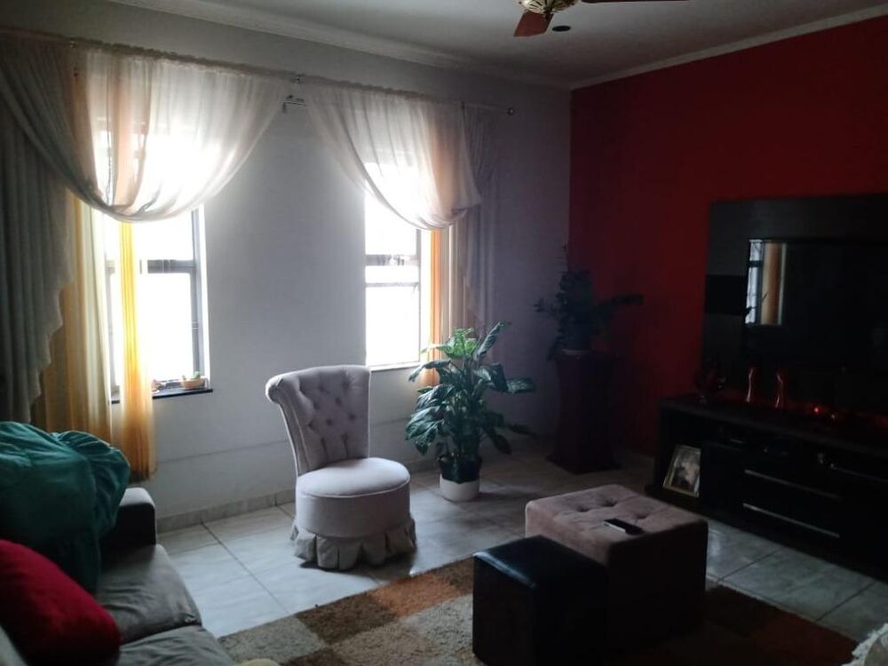 Casa, 2 quartos, 136 m² - Foto 1