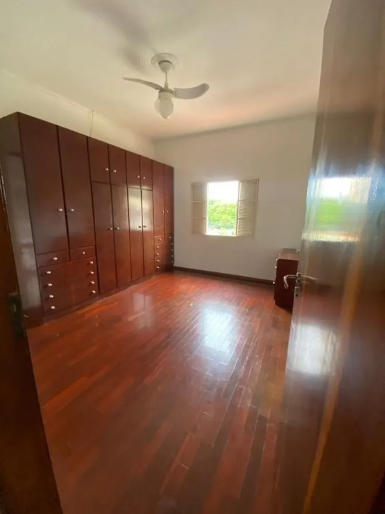 Casa, 3 quartos, 263 m² - Foto 1