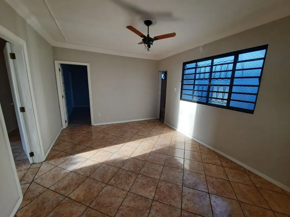 Casa, 3 quartos, 180 m² - Foto 2