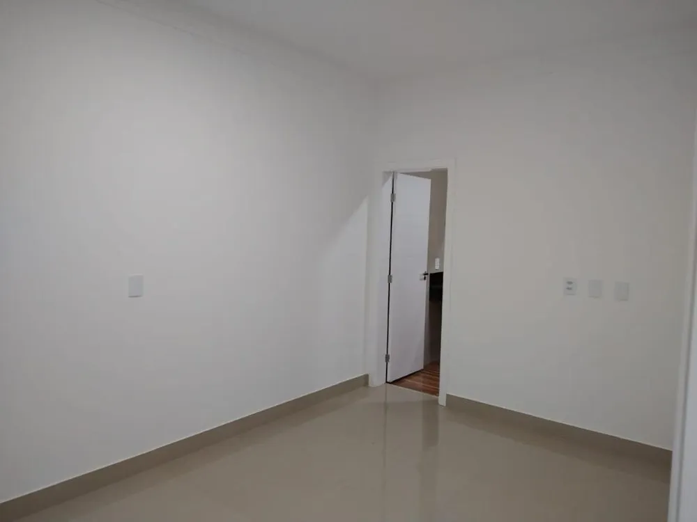 Casa, 4 quartos, 220 m² - Foto 3