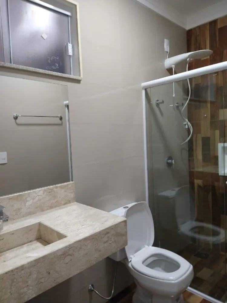 Casa, 4 quartos, 220 m² - Foto 1