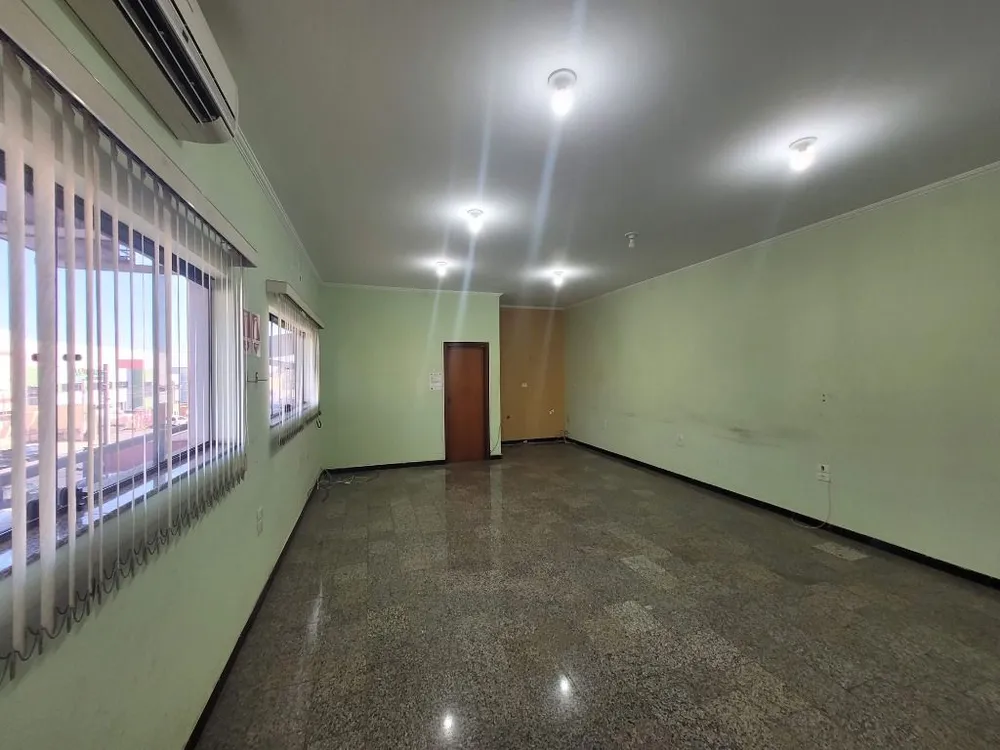 Loja-Salão, 749 m² - Foto 1