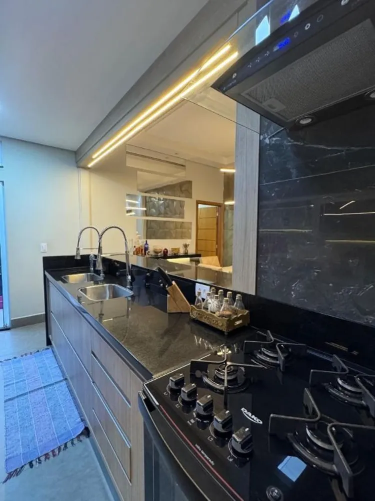 Casa, 3 quartos, 134 m² - Foto 4