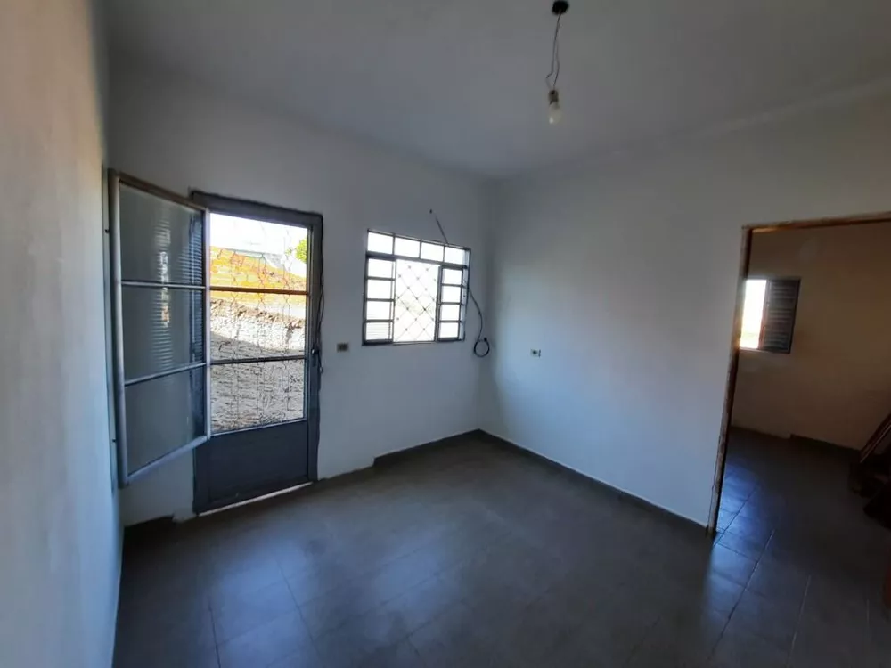 Casa à venda com 2 quartos, 78m² - Foto 9