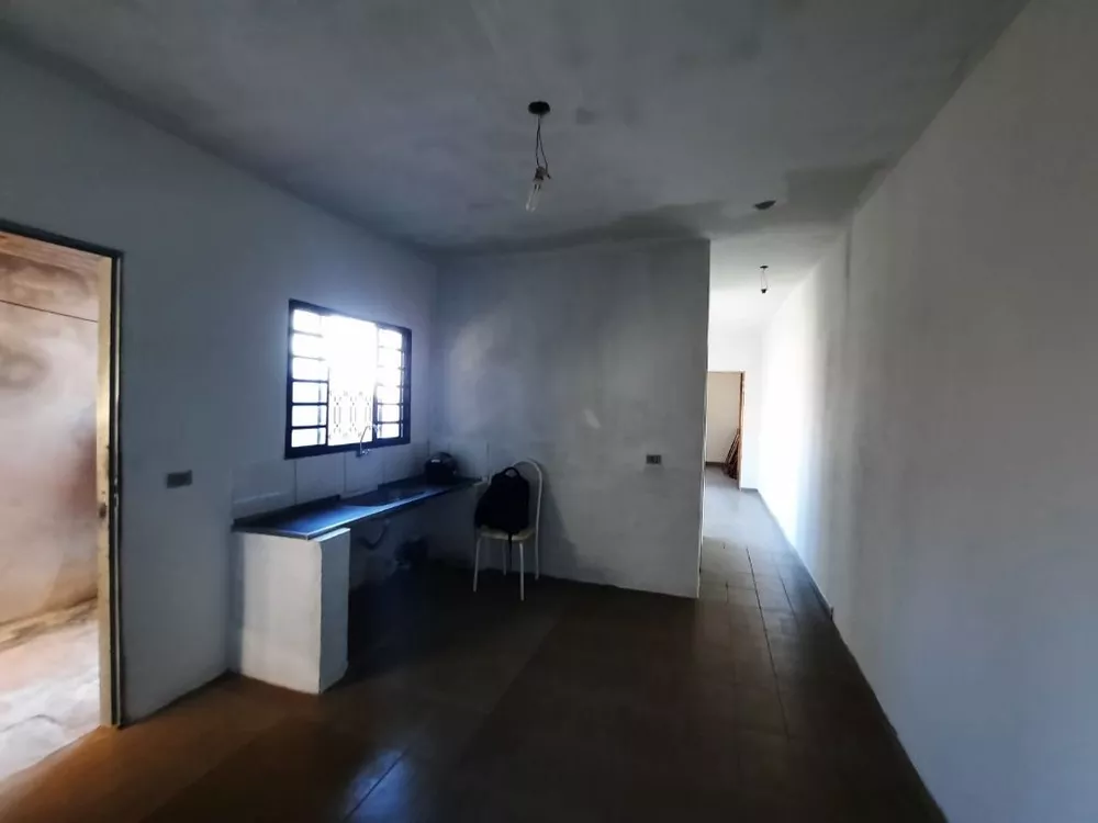 Casa à venda com 2 quartos, 78m² - Foto 1