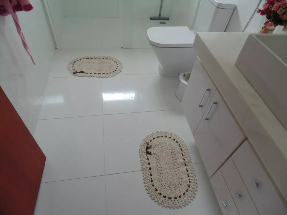 Casa à venda com 3 quartos, 220m² - Foto 14