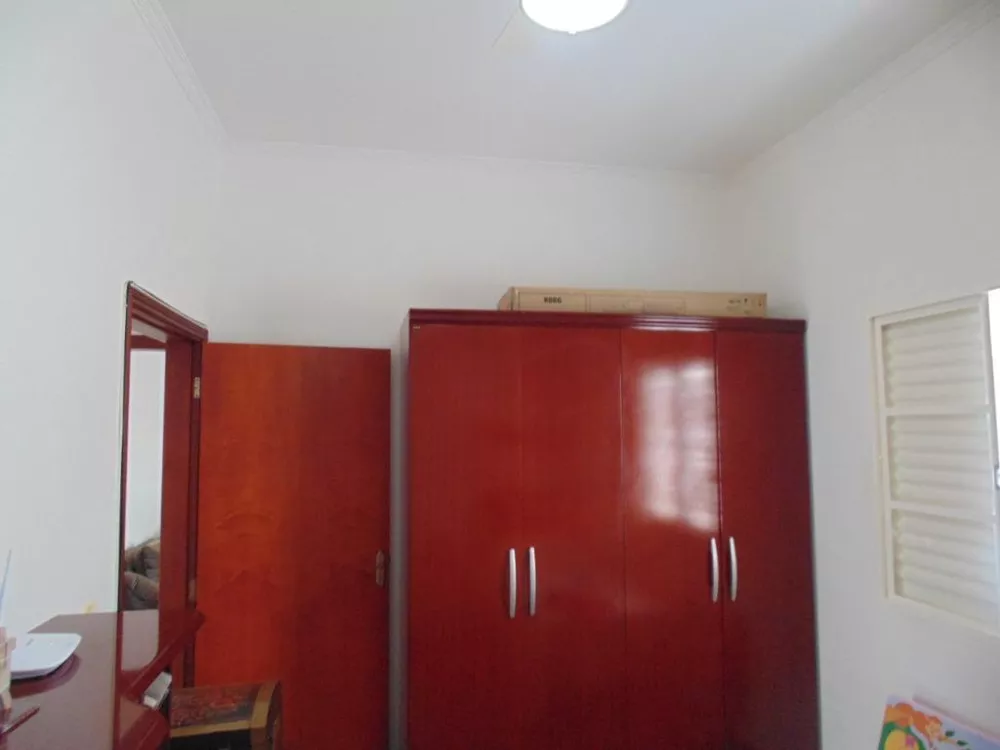 Casa à venda com 3 quartos, 220m² - Foto 13