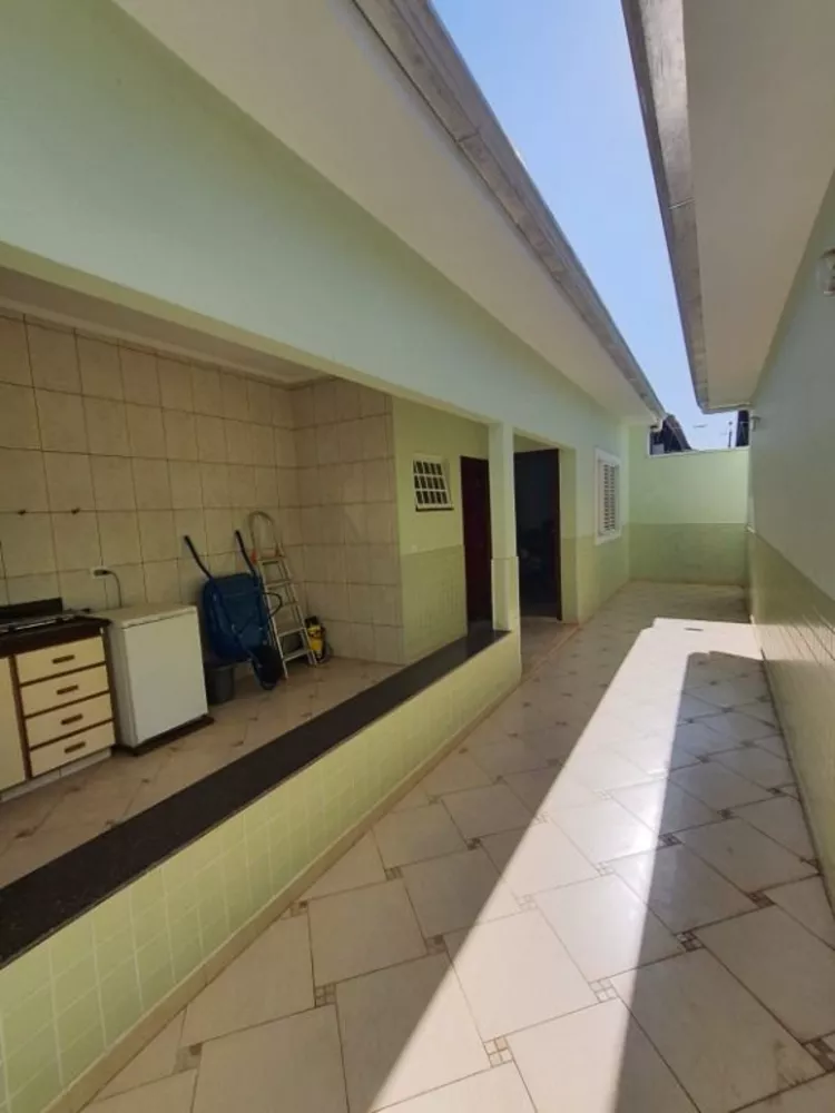 Casa à venda com 3 quartos, 297m² - Foto 12