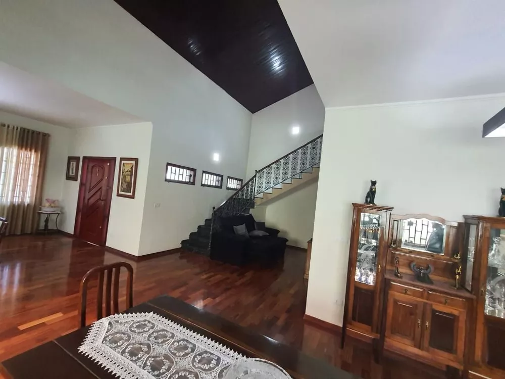 Casa à venda com 3 quartos, 297m² - Foto 5