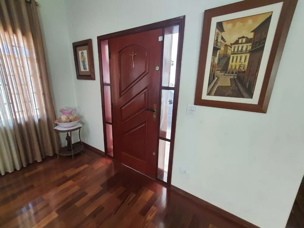 Casa à venda com 3 quartos, 297m² - Foto 4