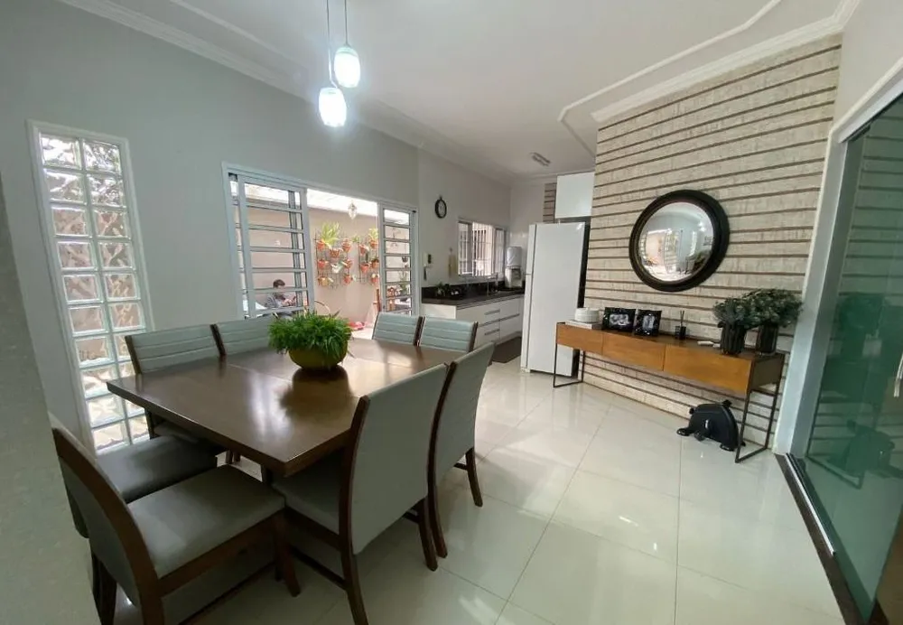 Casa, 3 quartos, 204 m² - Foto 4