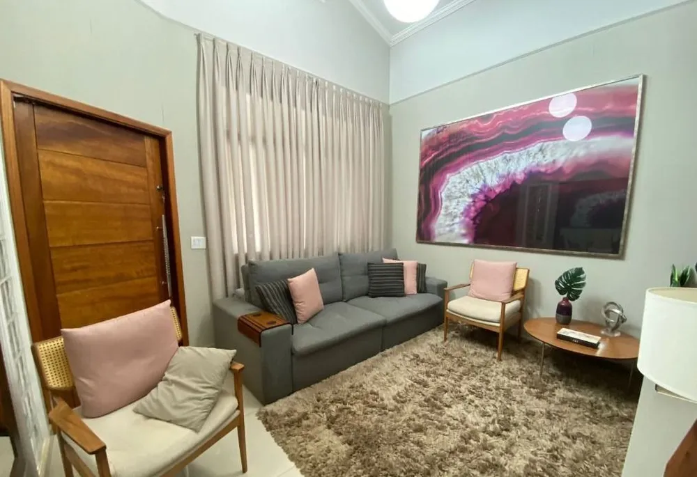 Casa, 3 quartos, 204 m² - Foto 1