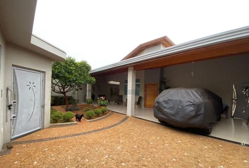 Casa, 3 quartos, 204 m² - Foto 2