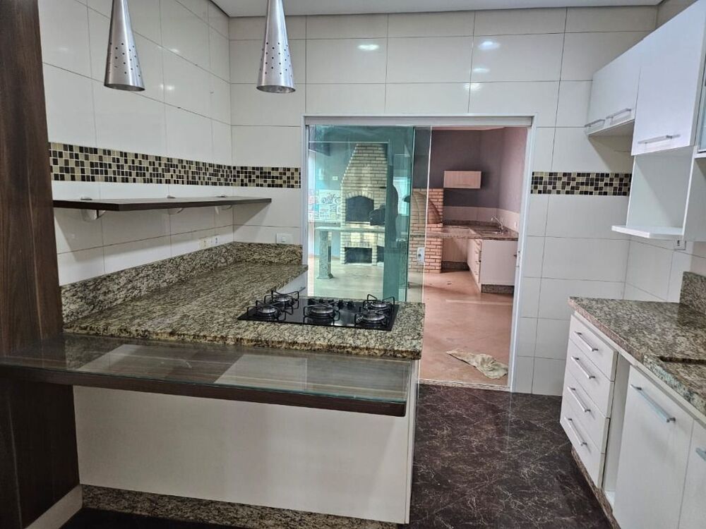 Sobrado, 3 quartos, 212 m² - Foto 3