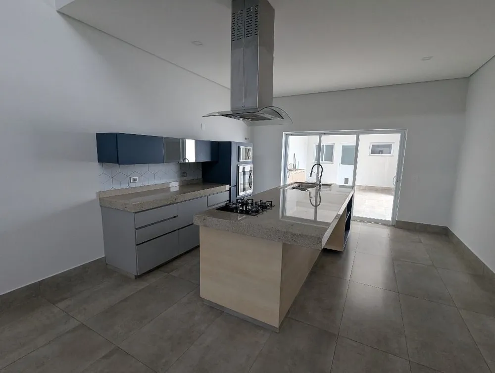 Casa, 3 quartos, 330 m² - Foto 1