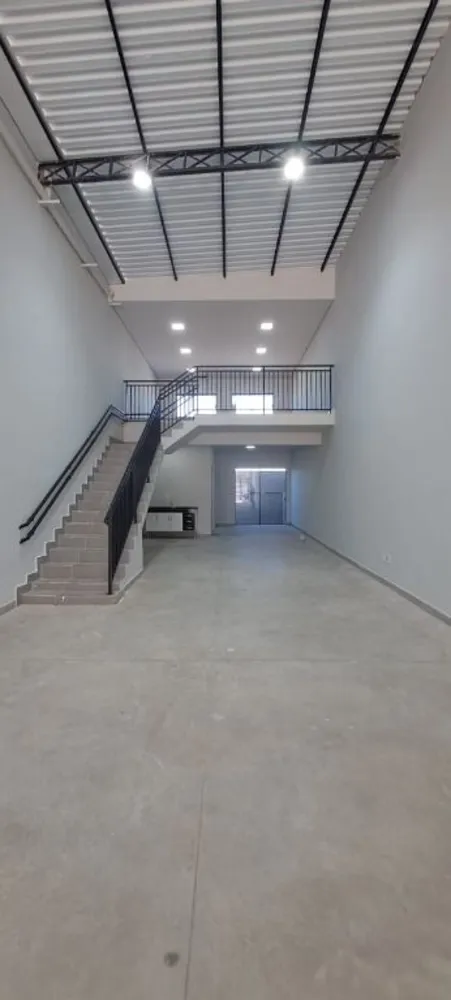 Loja-Salão, 180 m² - Foto 1