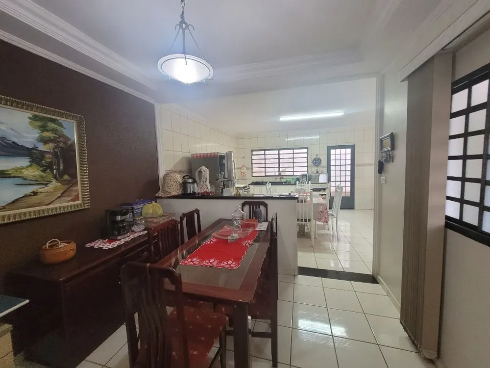 Casa, 3 quartos, 128 m² - Foto 1