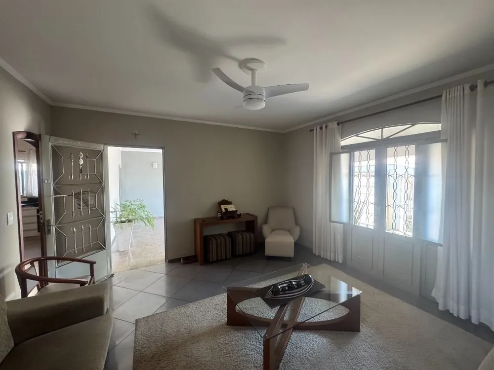 Casa, 3 quartos, 233 m² - Foto 5