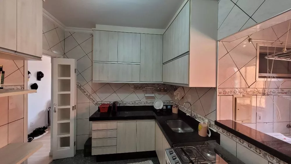 Apartamento à venda com 2 quartos, 62m² - Foto 9