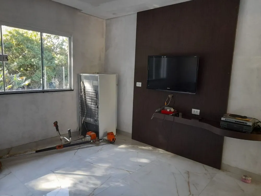 Chácara, 4 quartos, 1300 m² - Foto 2