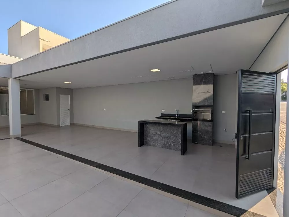 Casa à venda com 2 quartos, 100m² - Foto 2