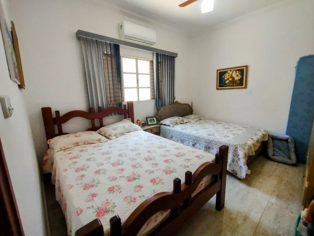 Chácara à venda com 3 quartos, 1360m² - Foto 10