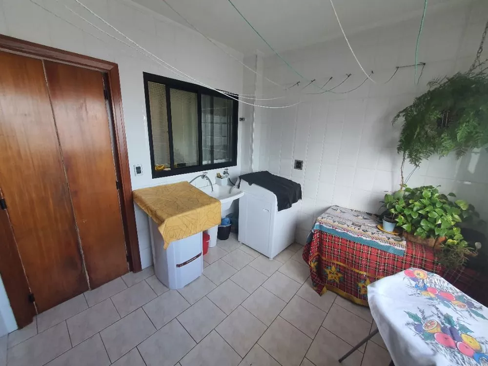 Apartamento à venda com 3 quartos, 129m² - Foto 8