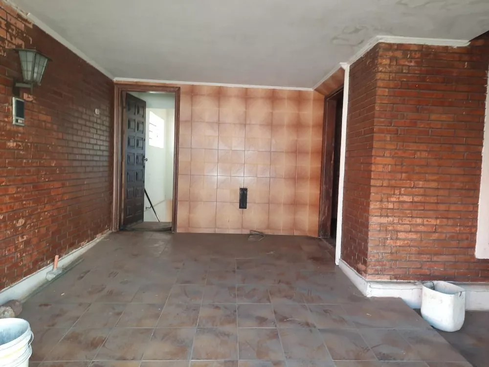 Casa à venda e aluguel com 4 quartos, 363m² - Foto 3